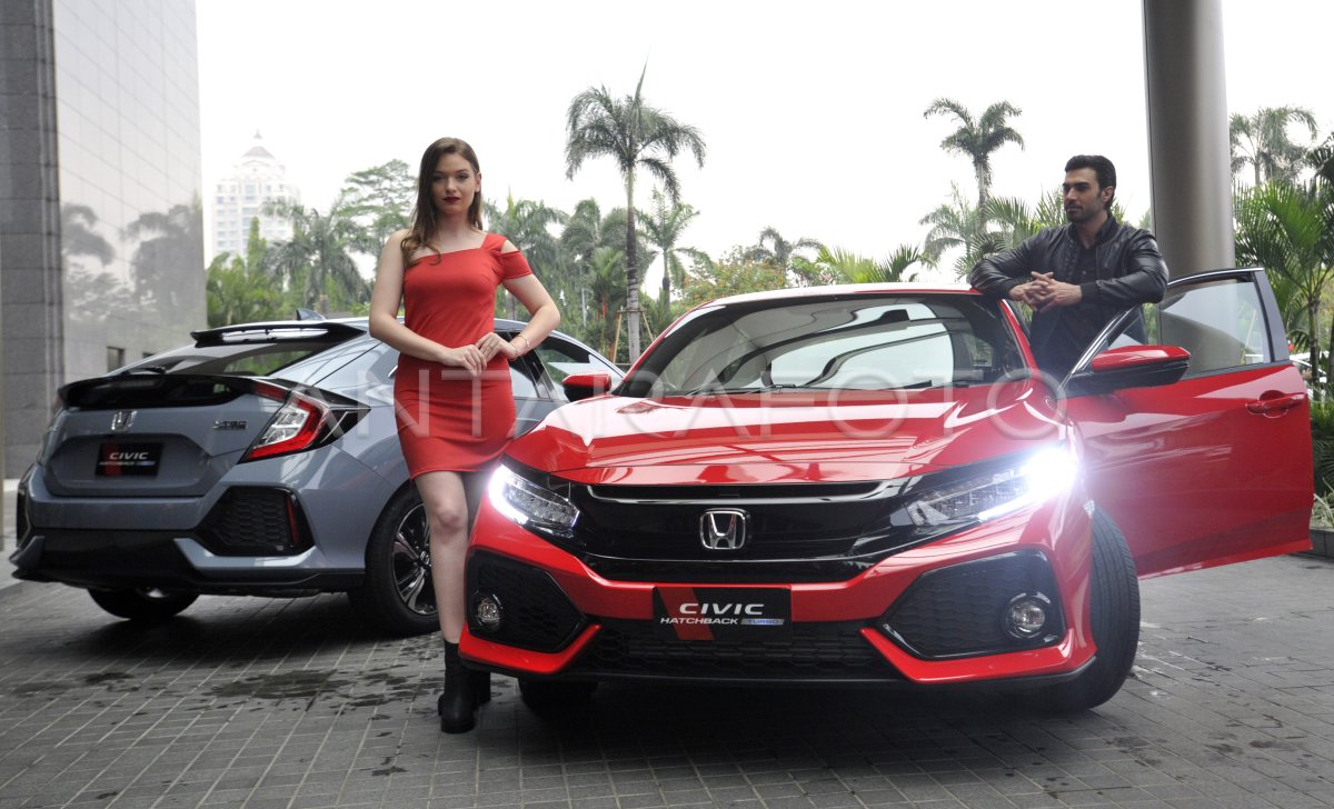 Honda Civic Hatchback Turbo Antara Foto