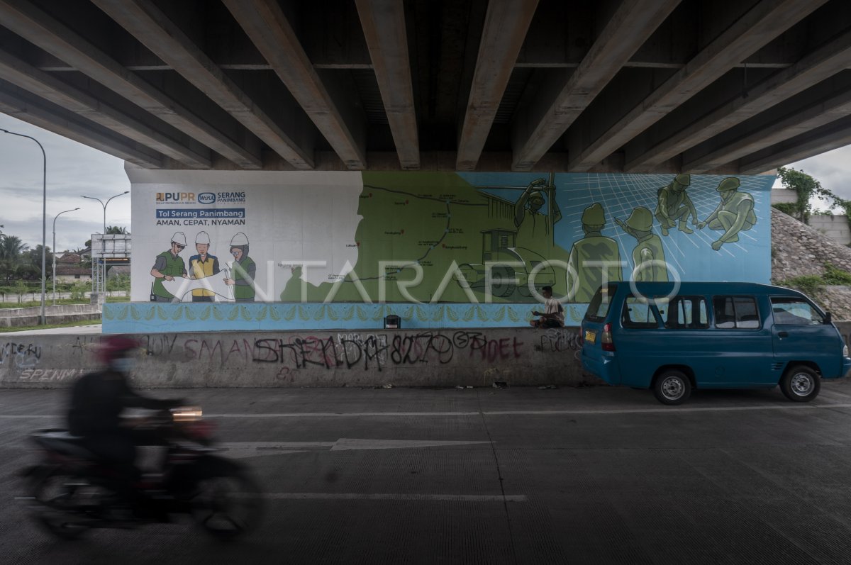 PENATAAN KOLONG JEMBATAN ANTARA Foto