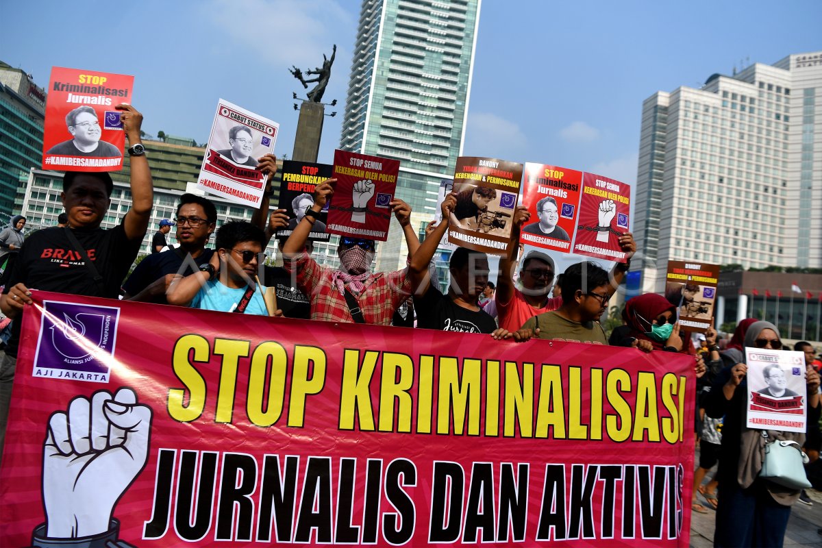 Aksi Jalan Mundur Aji Jakarta Antara Foto