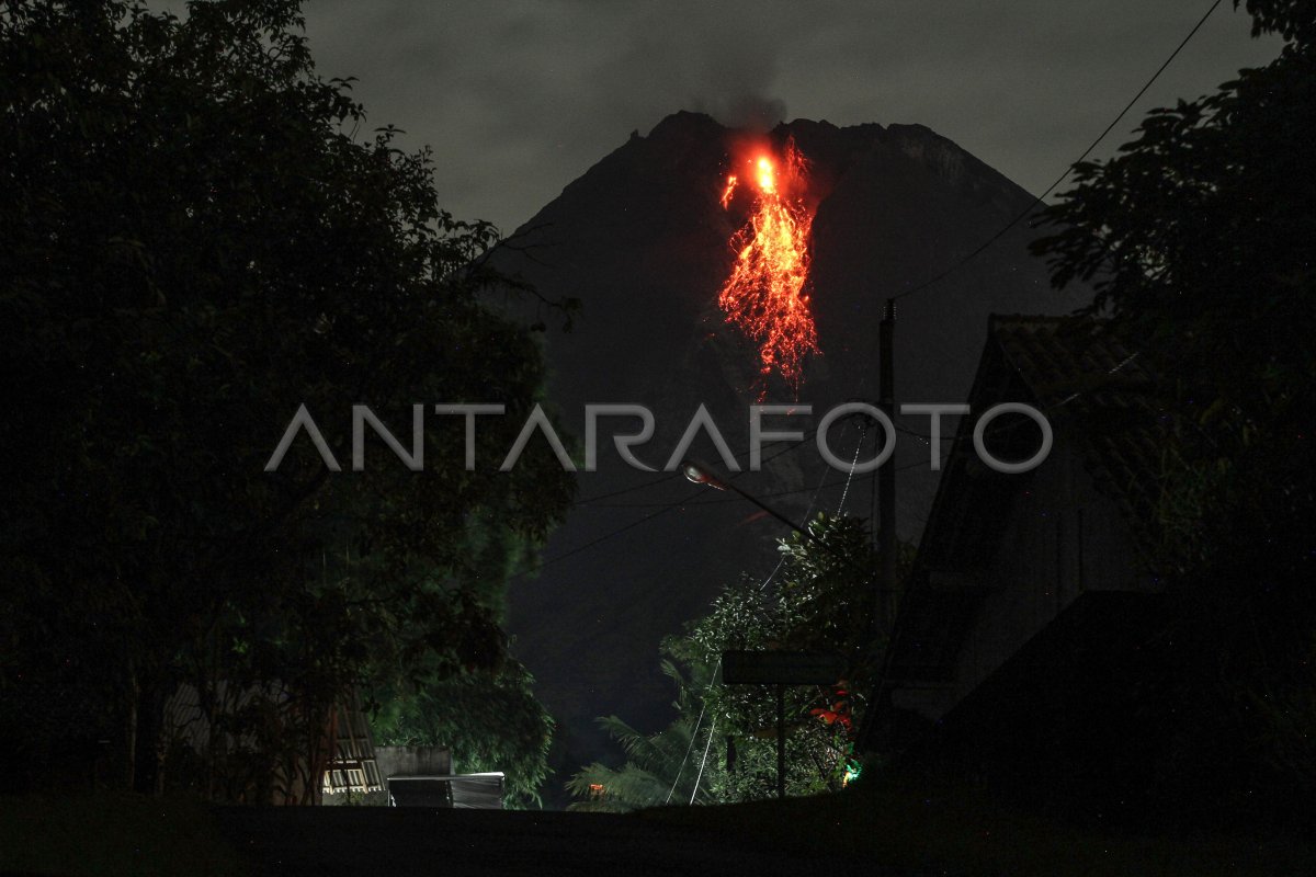 Aktivitas Gunung Merapi Antara Foto