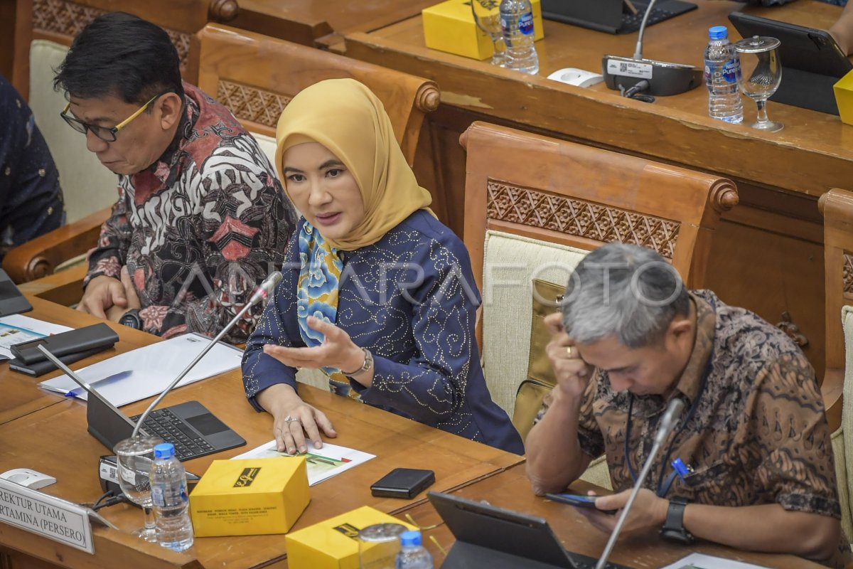 RDP PERTAMINA DENGAN KOMISI VII DPR ANTARA Foto