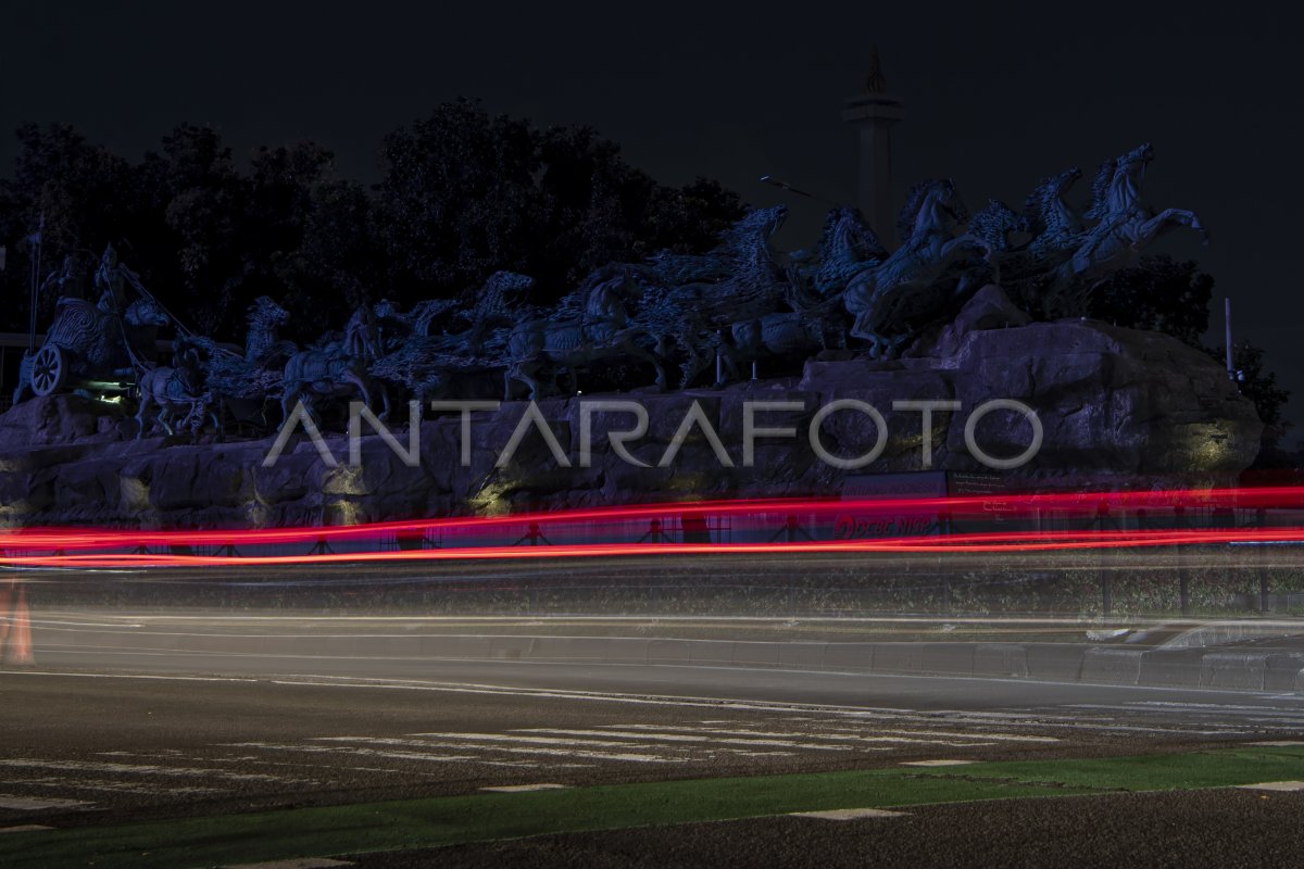 AKSI PEMADAMAN LAMPU DI JAKARTA ANTARA Foto