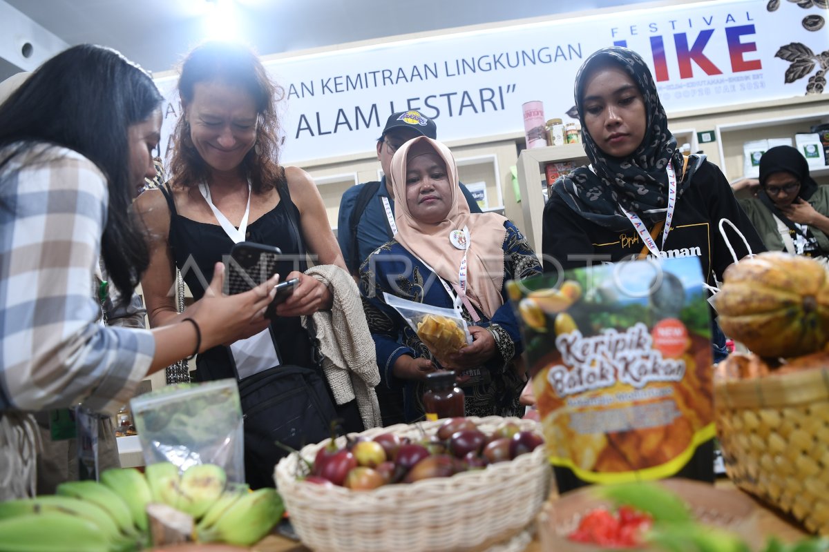 Festival Lingkungan Iklim Kehutanan Energi Baru Terbarukan Antara Foto