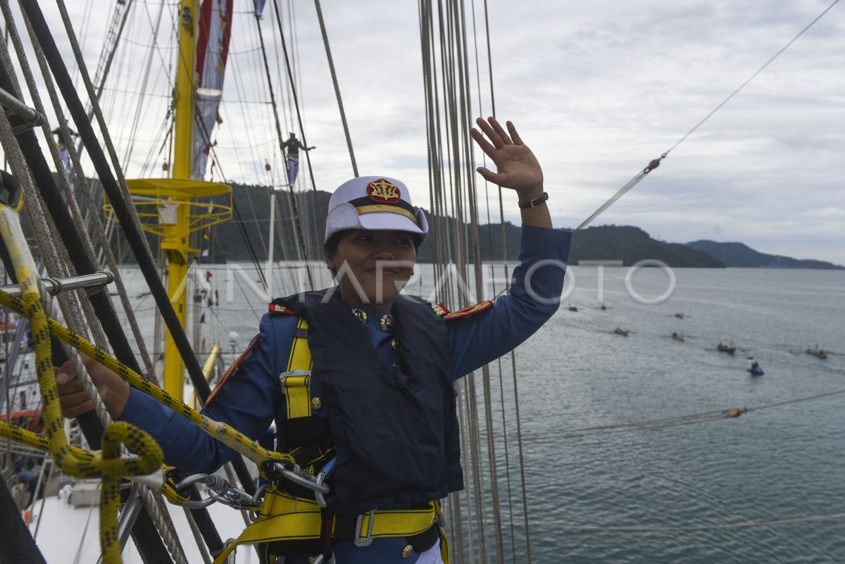 Kri Bima Suci Tiba Di Indonesia Antara Foto