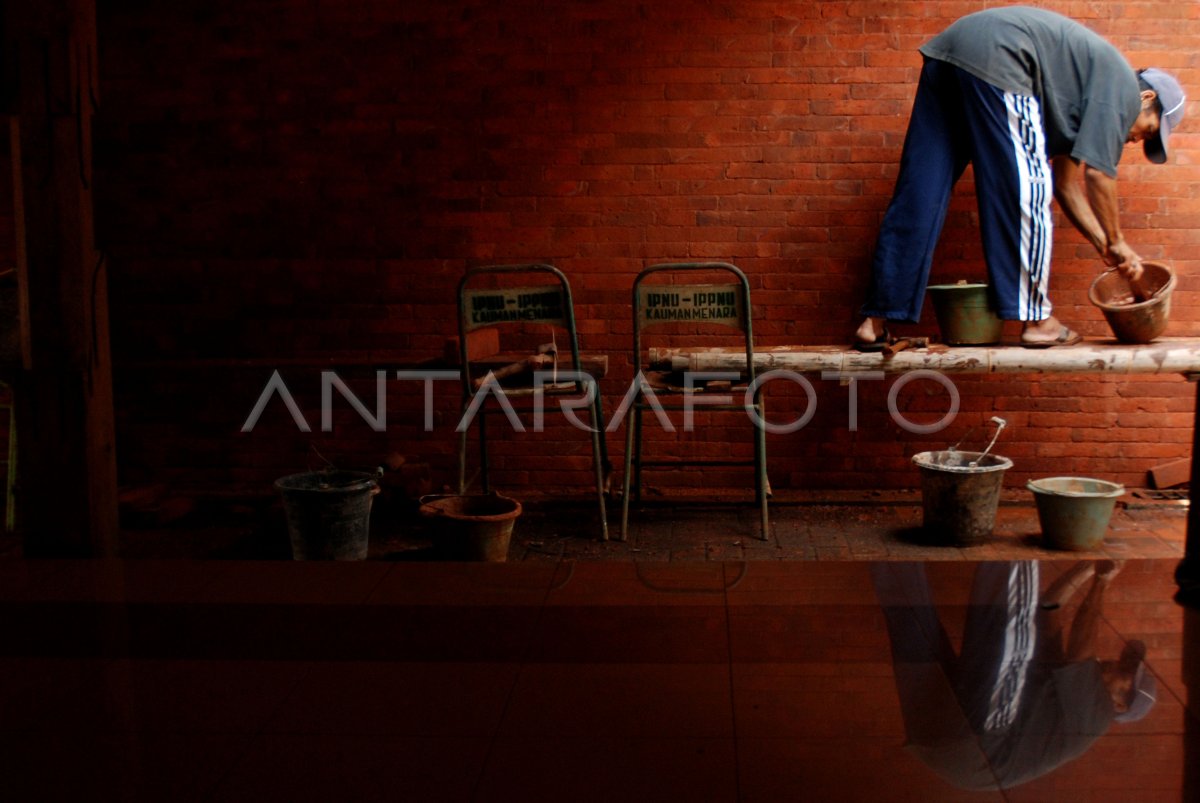 Revitalisasi Tembok Menara Kudus Antara Foto