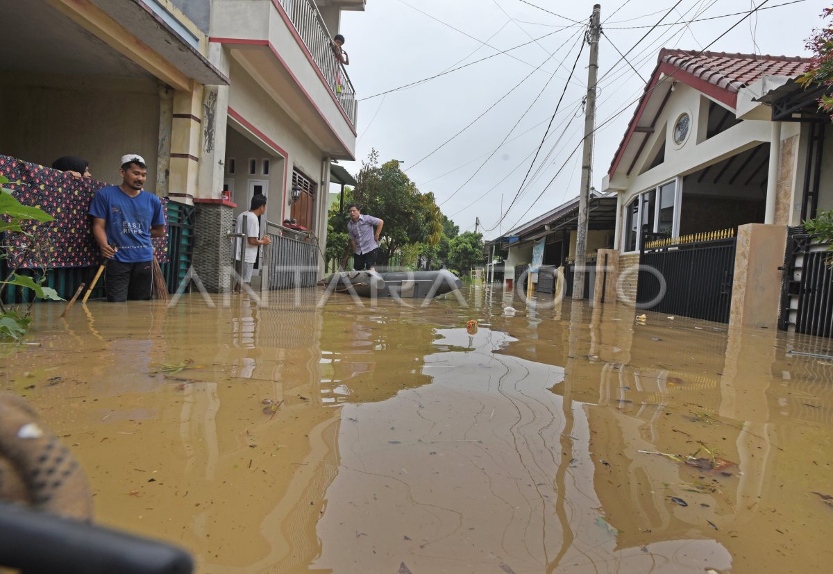 Banjir Akibat Drainase Buruk Di Serang Antara Foto