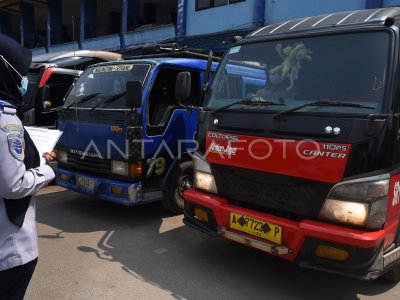 Pemeriksaan Kelaikan Angkutan Umum Di Banten Antara Foto