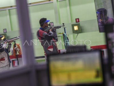 Final Menembak Meter Air Rifle Mixed Team Issf Grand Prix Antara Foto