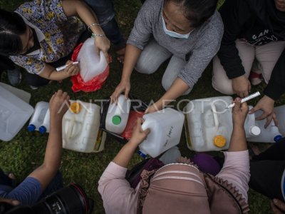 Distribusi Minyak Goreng Het Antara Foto