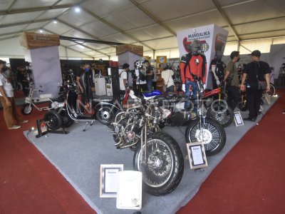 PAMERAN PRODUK UMKM DI MOTOGP MANDALIKA ANTARA Foto