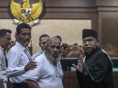 Majelis Hakim Tolak Eksepsi Lukas Enembe ANTARA Foto