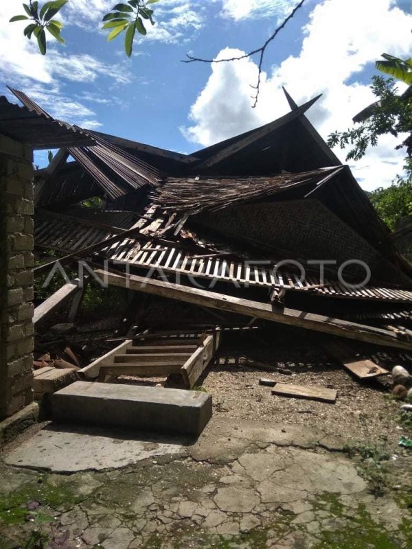 DAMPAK GEMPA BUMI DI KEPULAUAN SELAYAR ANTARA Foto