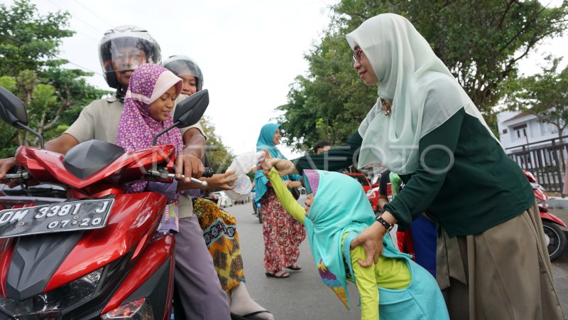 Edukasi Berbagi Sejak Dini Antara Foto