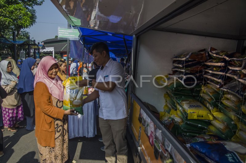 Gerakan Pangan Murah Di Bandung Antara Foto