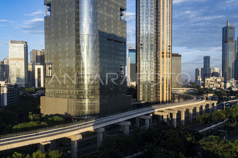 TARGET PENGOPERASIAN LRT JABODEBEK ANTARA Foto