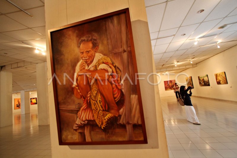 PAMERAN SENI LUKIS ANTARA Foto