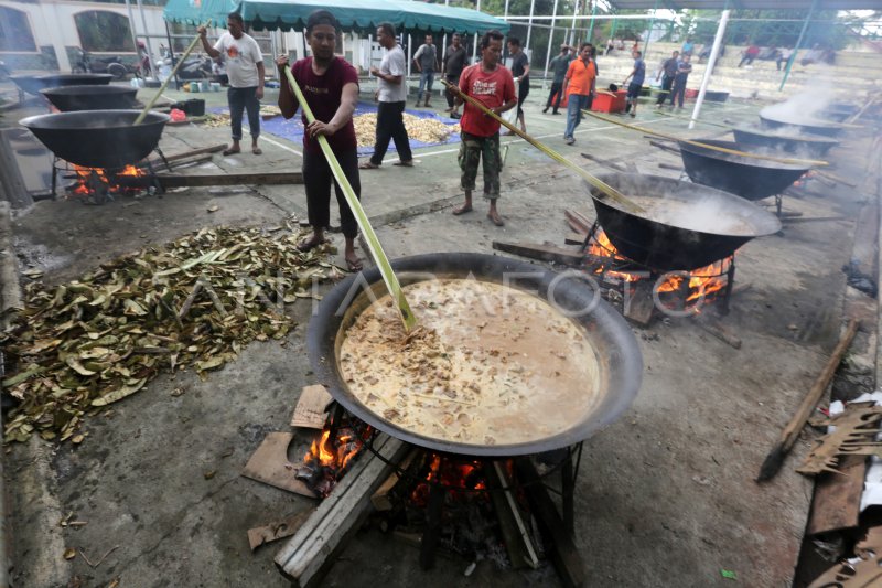 TRADISI KUAH BEULANGONG MAULID NABI SAW ANTARA Foto