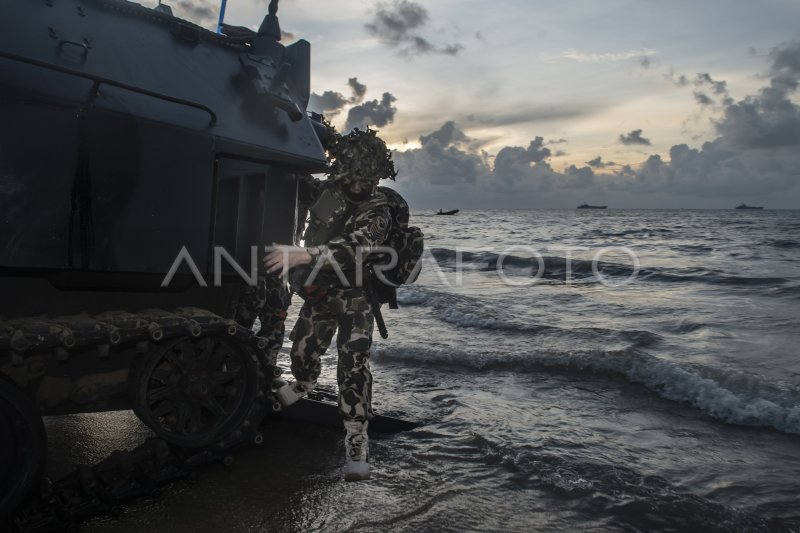 LATIHAN TUGAS TEMPUR TNI AL ANTARA Foto