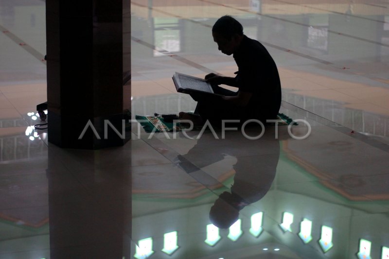 Tadarus Al Quran Bulan Ramadhan Antara Foto