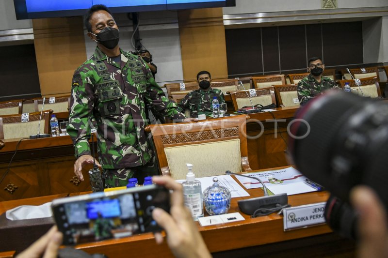 Uji Kelayakan Dan Kepatutan Calon Panglima Tni Antara Foto