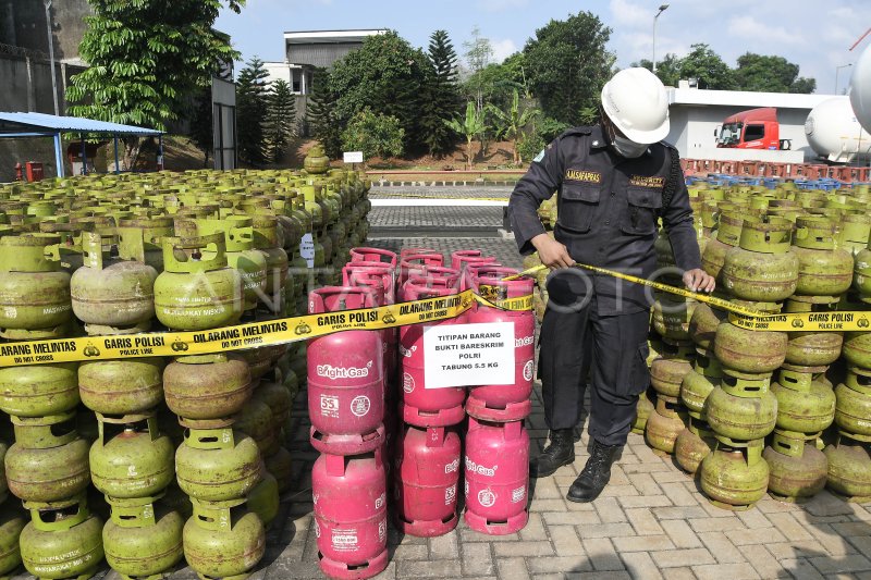 RILIS PENGUNGKAPAN KASUS PENGOPLOSAN GAS LPG ANTARA Foto