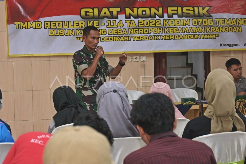 Tni Manunggal Membangun Desa Dedikasi Terbaik Membangun Nkri Antara Foto