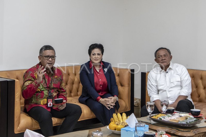 DISKUSI PDIP DALAM RANGKA HUT KE 77 TNI ANTARA Foto