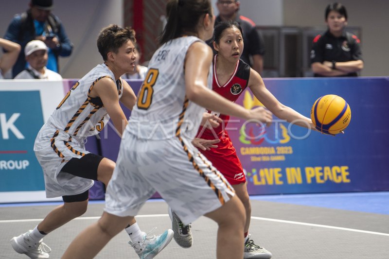 Basket 3X3 PutrI Indonesia Melawan Malaysia ANTARA Foto