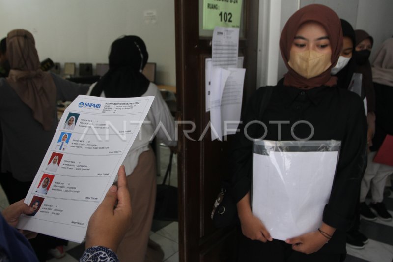 Pelaksanaan UTBK SNBT Di Universitas Negeri Malang ANTARA Foto