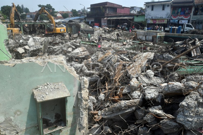 Pembongkaran Pasar Tradisional Di Kota Bogor Antara Foto