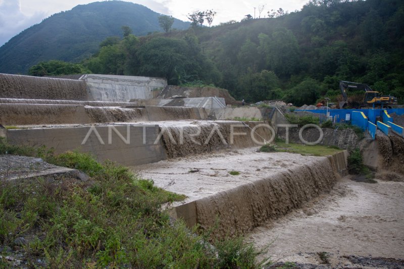 Pengembangan Kawasan Wisata Bendungan Misterius Antara Foto