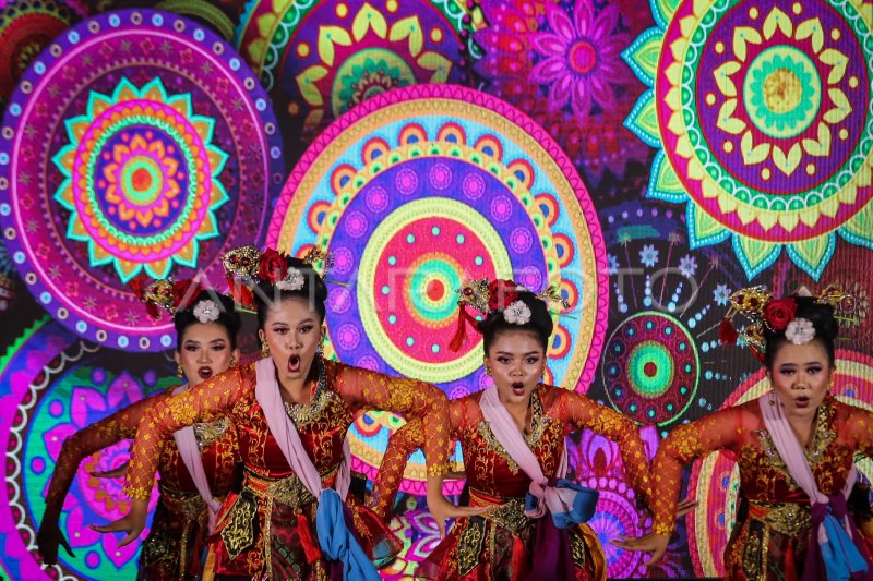 Festival Tari Semarak Budaya Indonesia ANTARA Foto