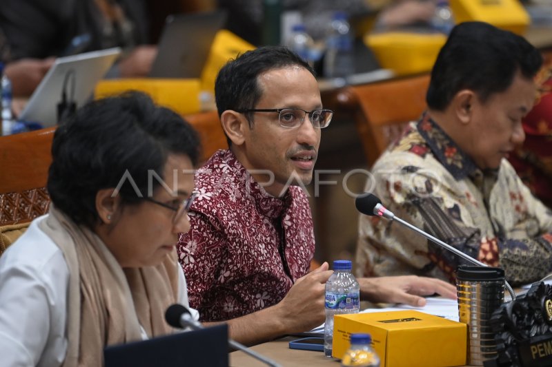 Raker DPR Dan Kemendikbudristek ANTARA Foto