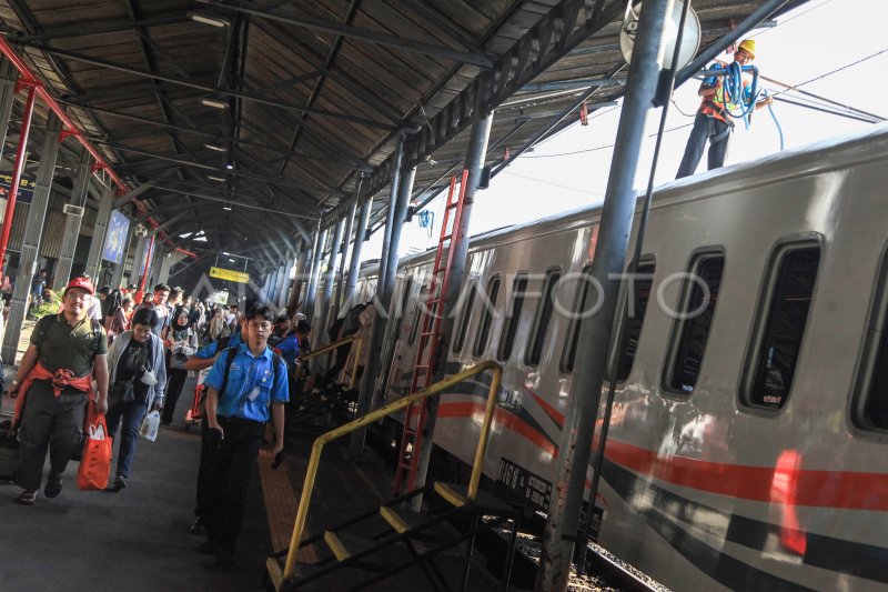 Penambahan Perjalanan Kereta Api Jarak Jauh Saat Libur Idul Adha