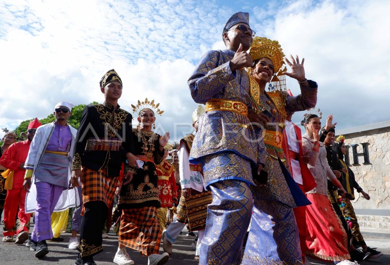 Karnaval Papua Muda Inspiratif Antara Foto