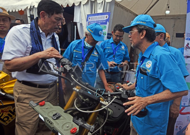 PELUNCURAN GERAKAN BANGGA BUATAN INDONESIA ANTARA Foto