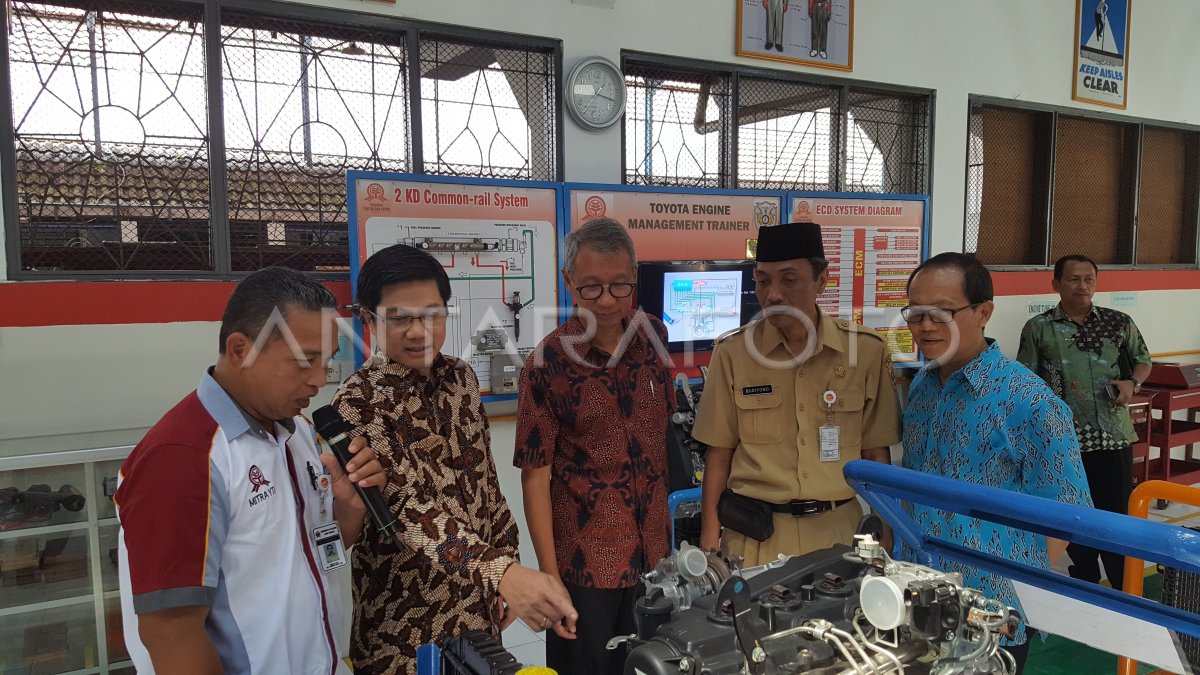 PENINGKATAN KOMPETENSI LULUSAN SMK