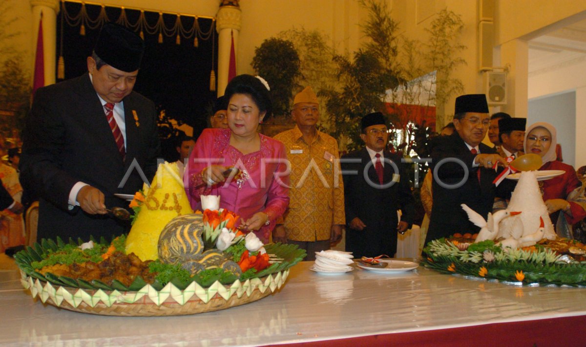 PRESIDENT SUSILO BAMBANG YUDHOYONO