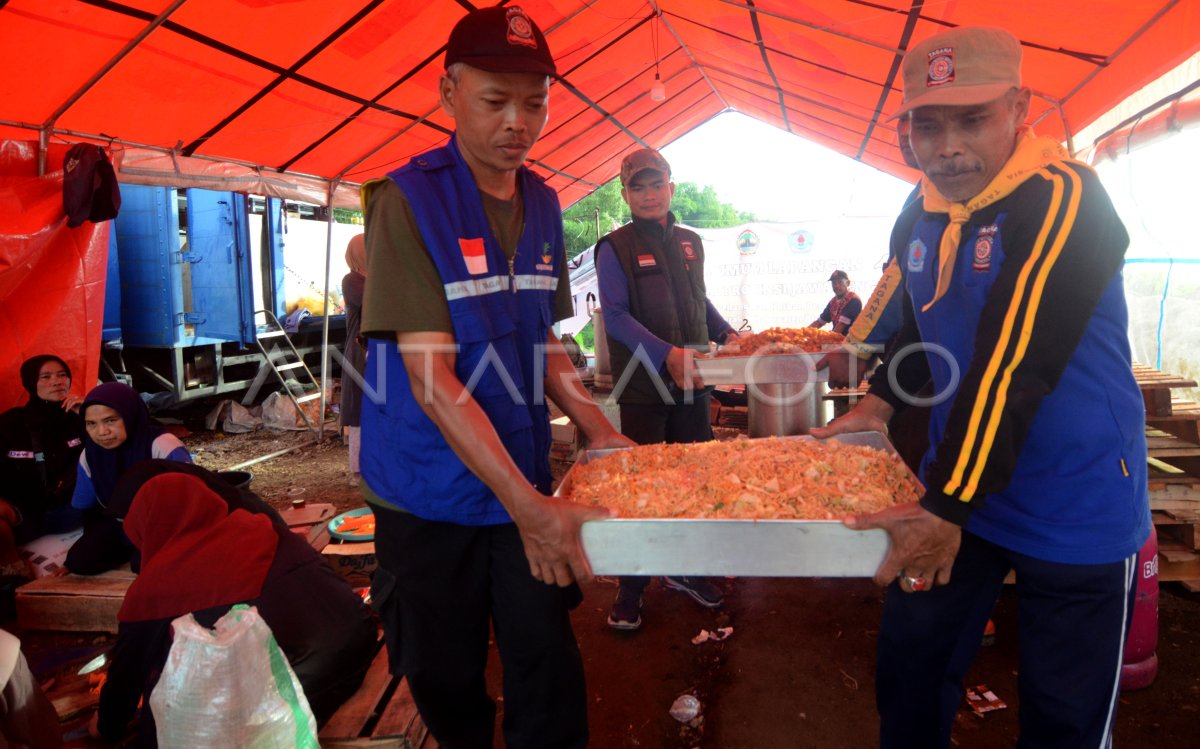 Public kitchen for land victims moving