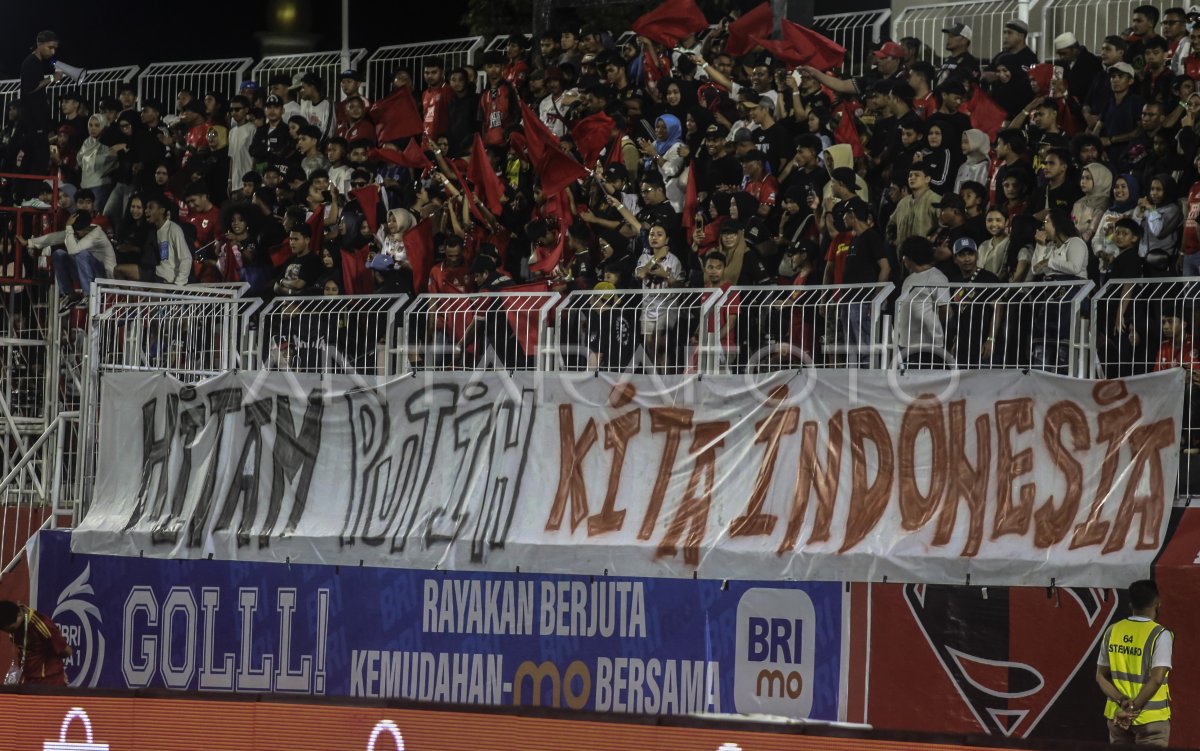 Solidarity banner for Yance Vegetable and Yakob Vegetable