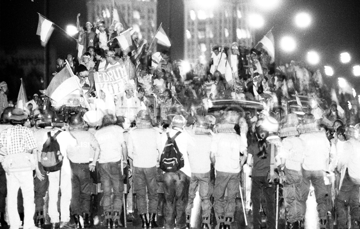 Eringizni qayish bilan siking endi oqing