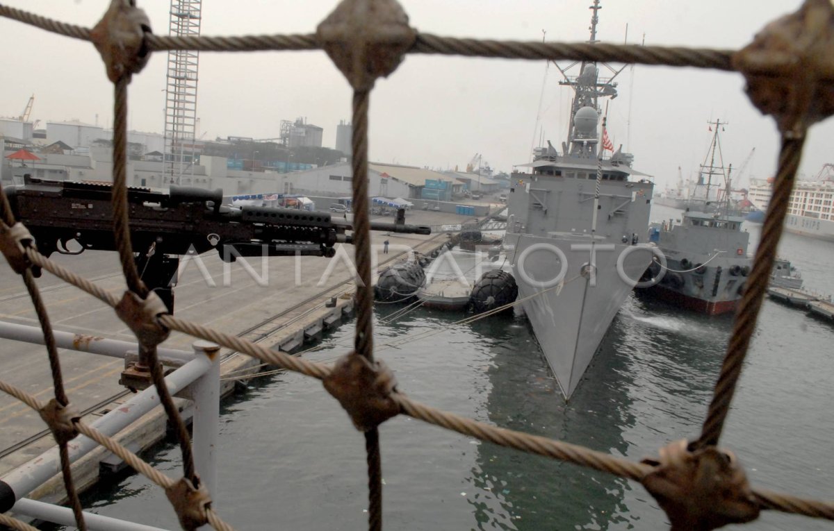 Capacitación con actividades de participación naval 2007