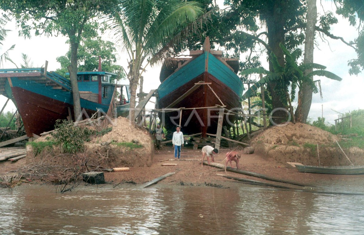 BATEAUX TRADITIONNELS