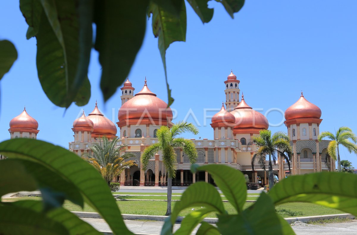 Masjid Agung Baitul Makmur Meulaboh