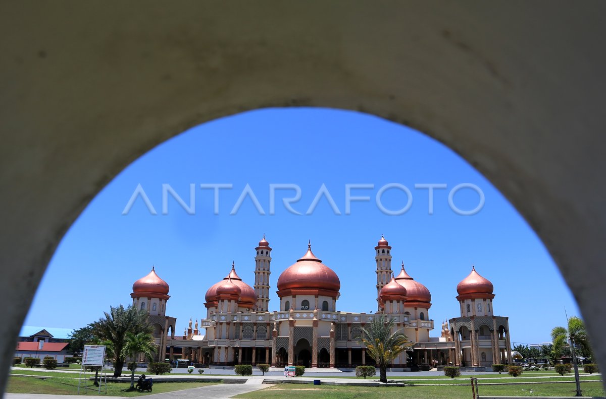 Masjid Agung Baitul Makmur Meulaboh