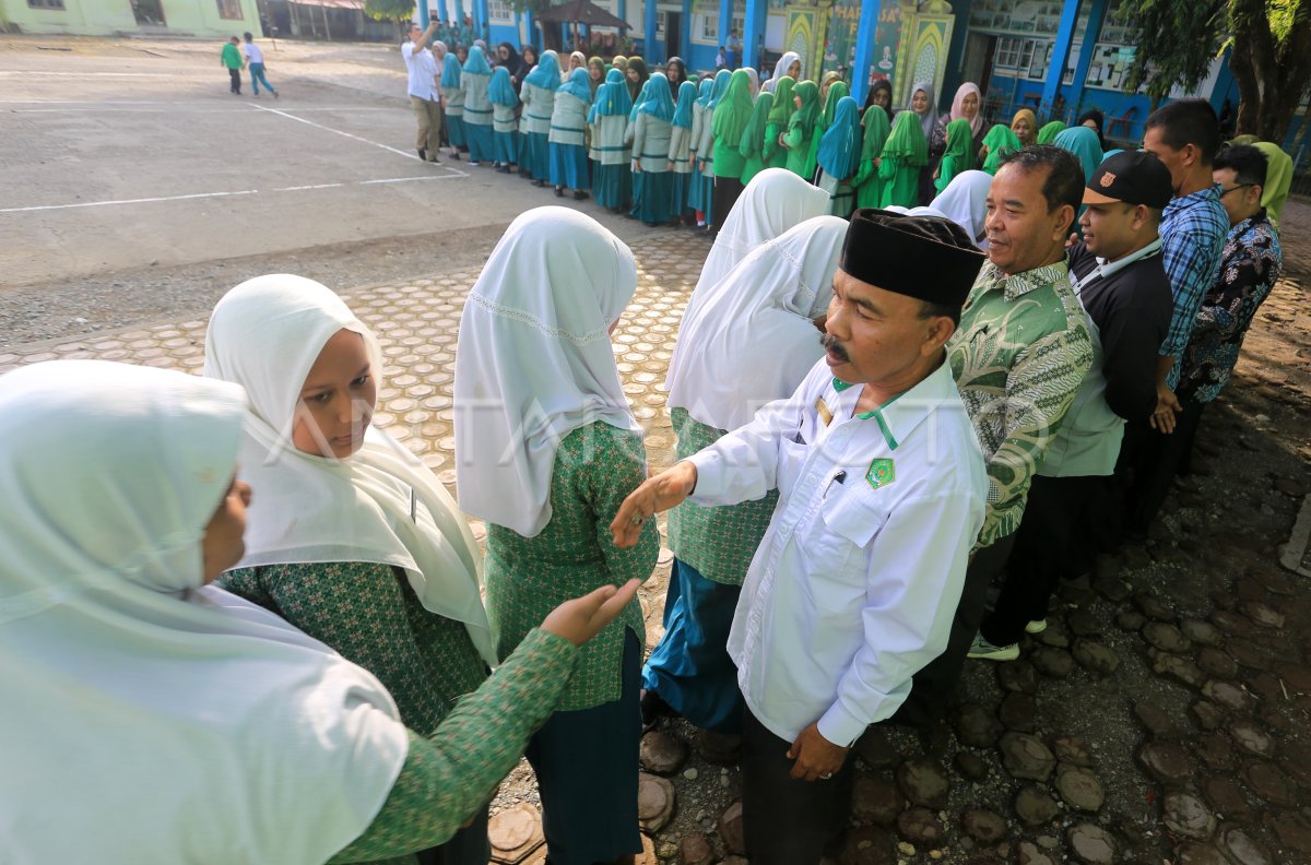 Hari pertama sekolah pasca libur Lebaran