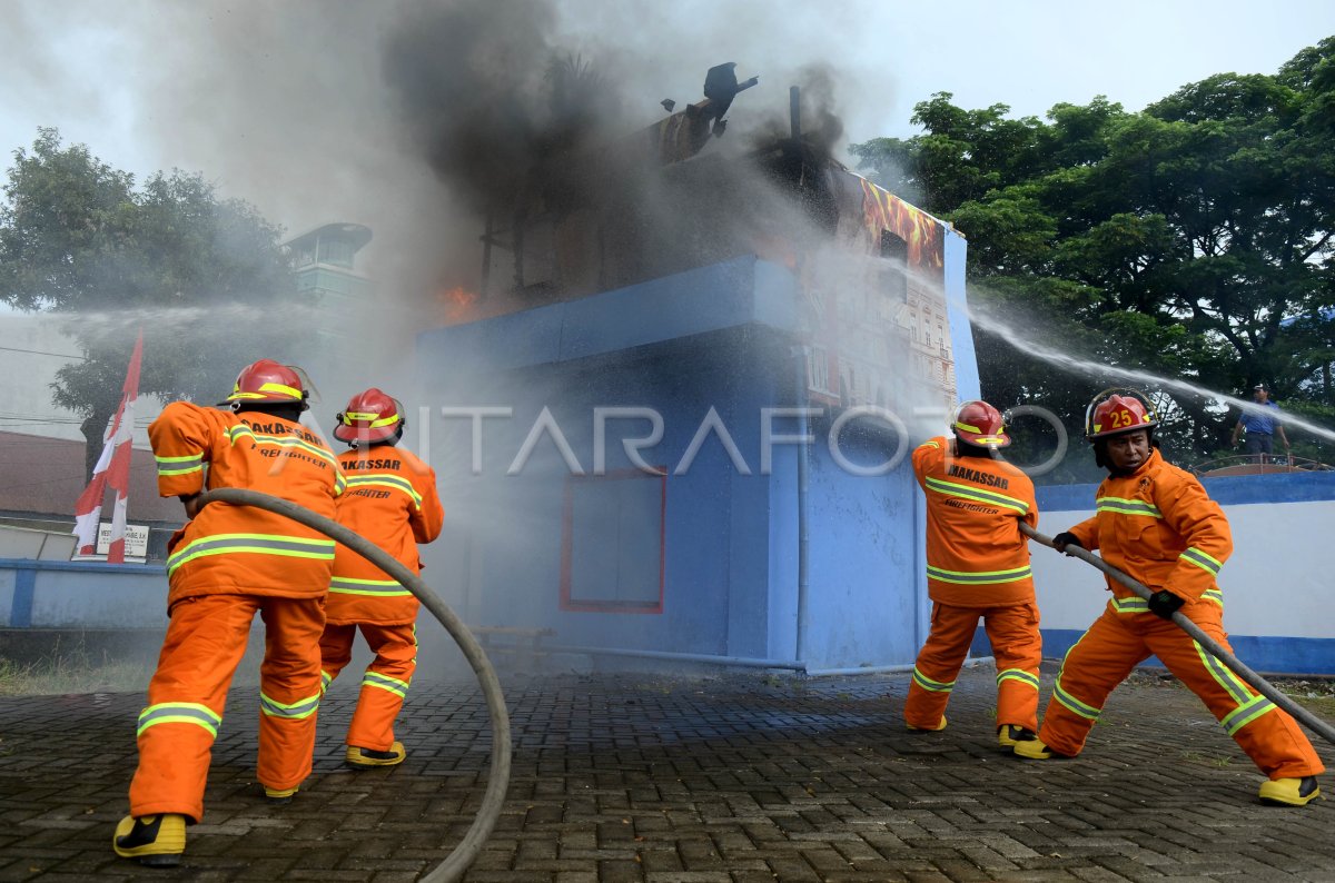 Fire fighting simulation. Fire fighting simulation