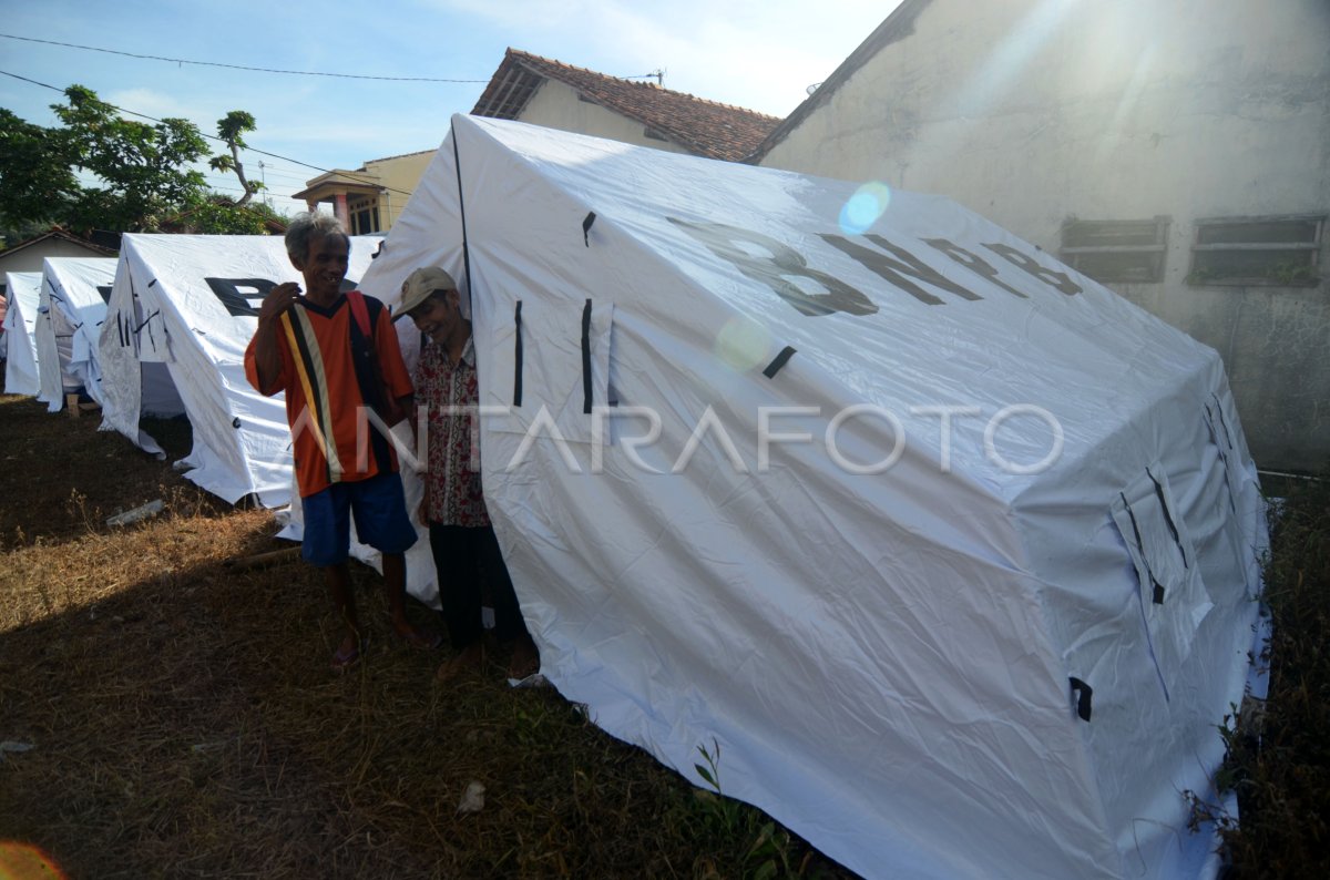 Land disaster relief moves in Brebes