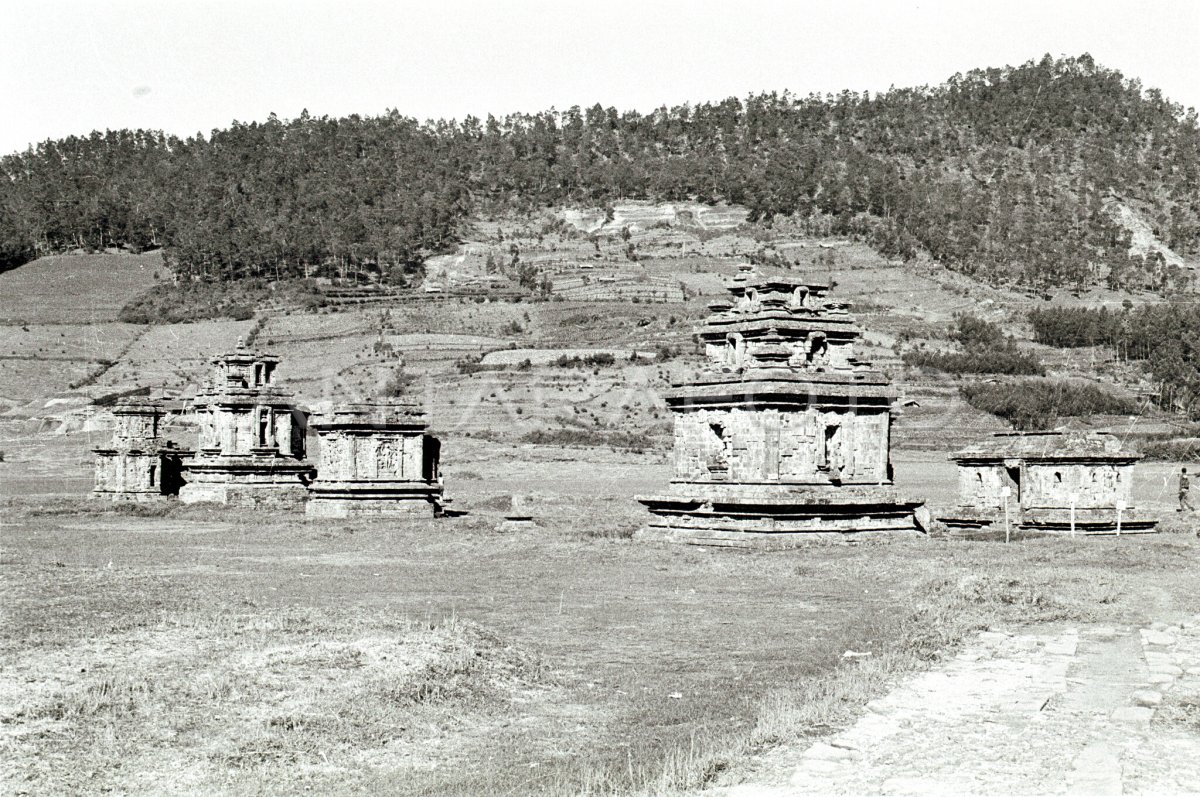 CANDI DIENG | ANTARA Foto