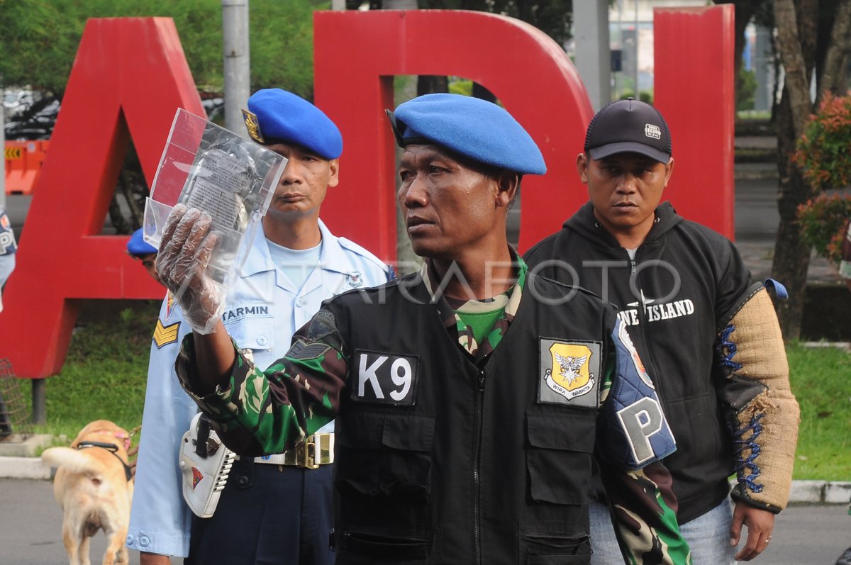 Kesiapan personel Posko Lebaran di Bandara Adi Soemarmo